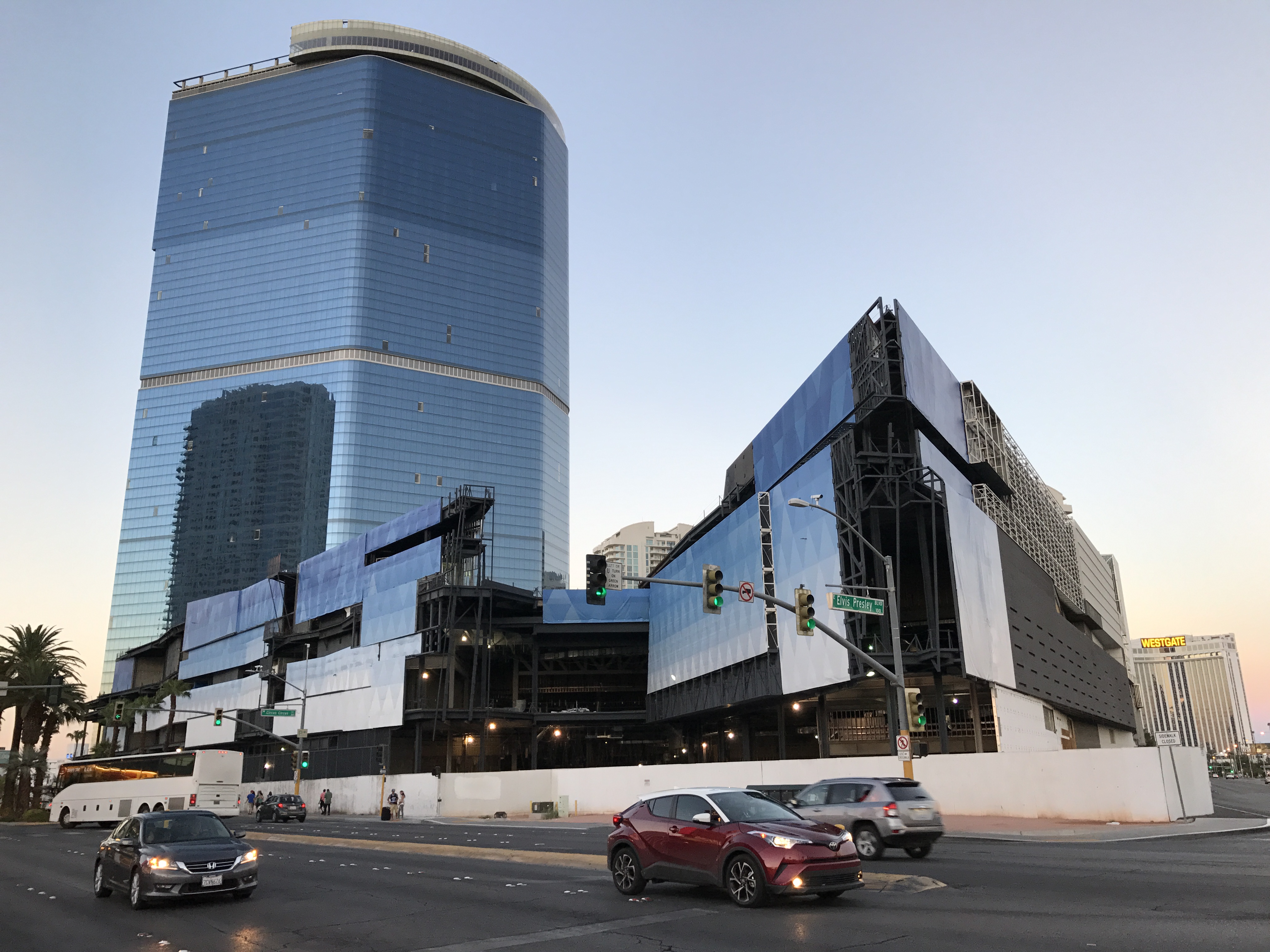 Fontainebleau could open as a JW Marriott in 2023 on the Las Vegas Strip -  Eater Vegas